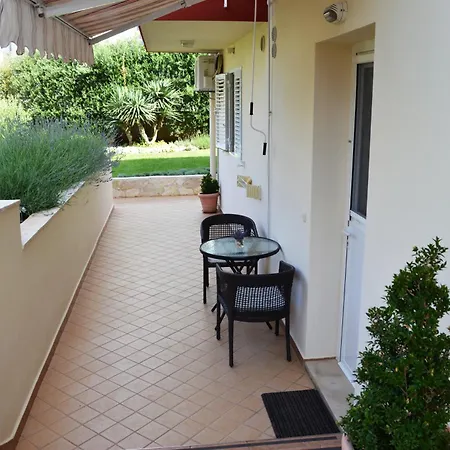 Mini Albizia Appartement *