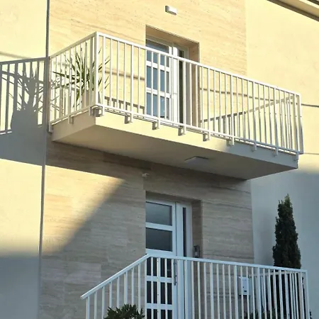 Appartement Mini Albizia *
