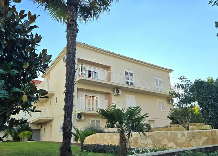 Apartamento Mini Albizia *